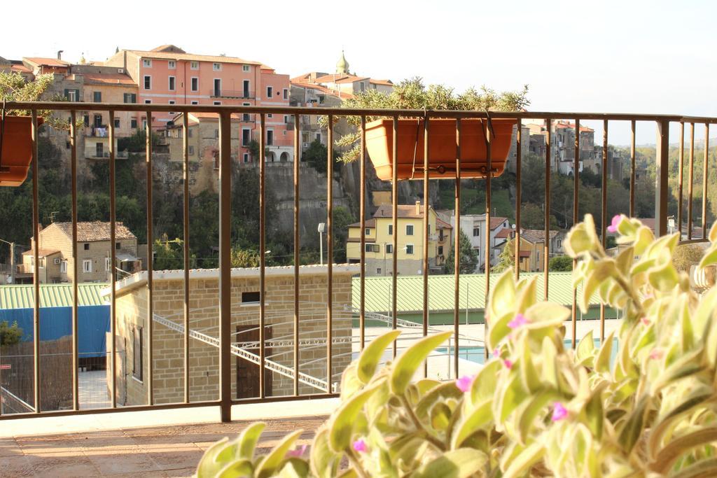 Le Rocce Bed and Breakfast SantʼAgata deʼ Goti Buitenkant foto