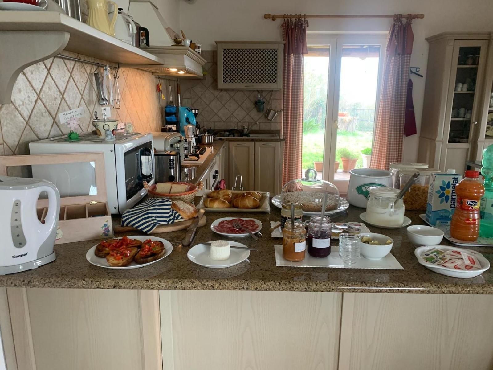 Le Rocce Bed and Breakfast SantʼAgata deʼ Goti Buitenkant foto