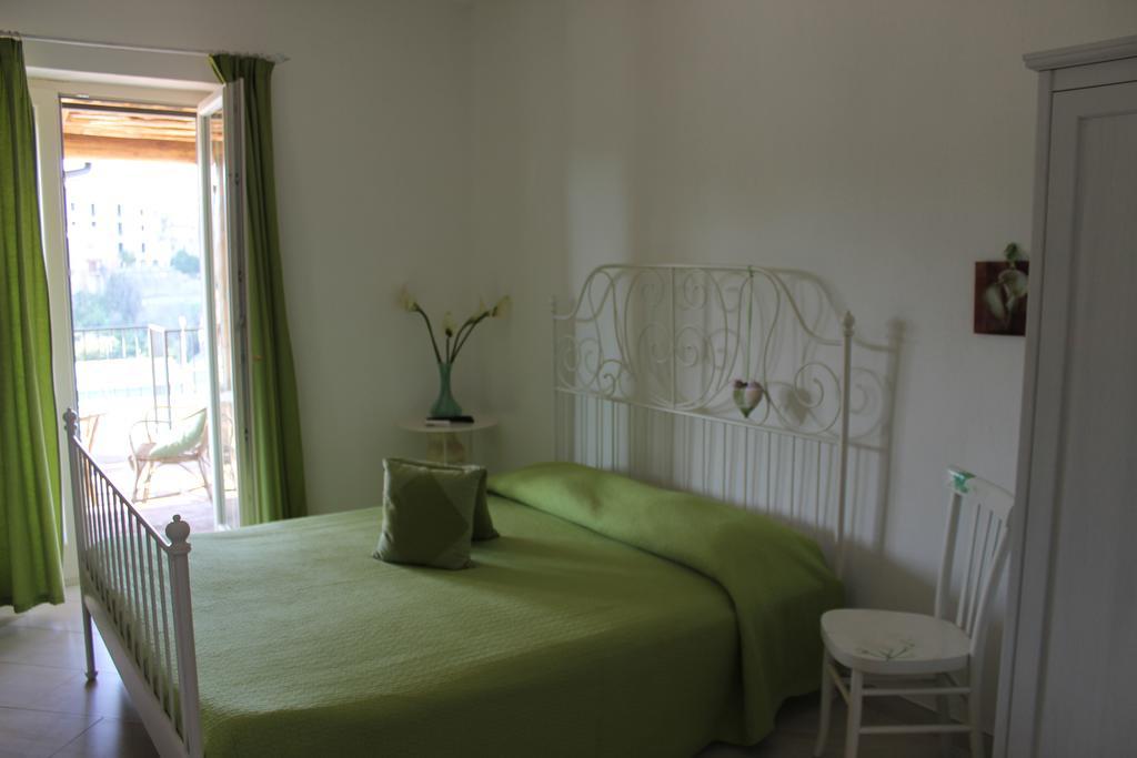 Le Rocce Bed and Breakfast SantʼAgata deʼ Goti Buitenkant foto