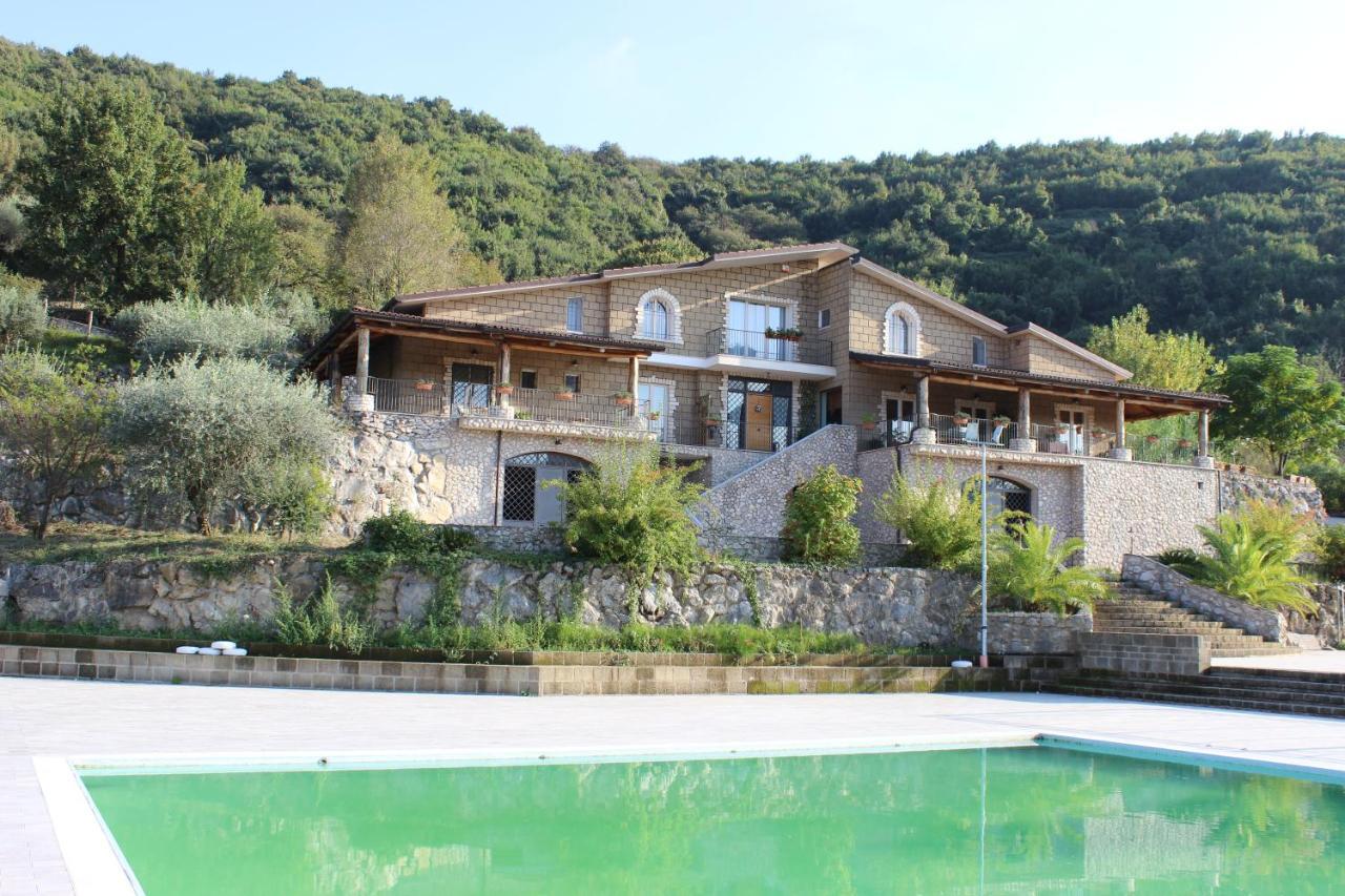 Le Rocce Bed and Breakfast SantʼAgata deʼ Goti Buitenkant foto