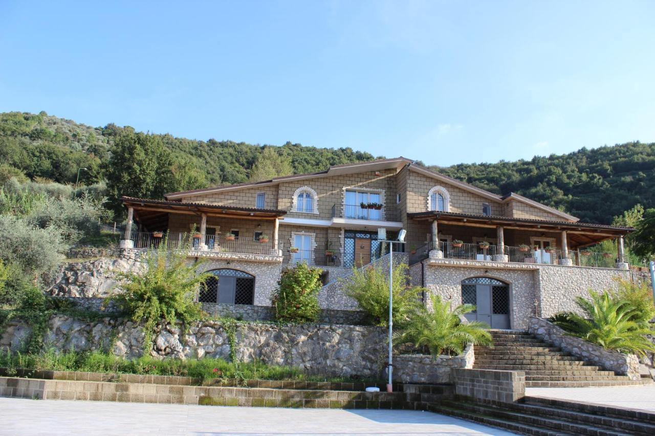 Le Rocce Bed and Breakfast SantʼAgata deʼ Goti Buitenkant foto